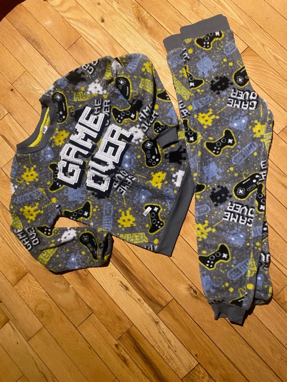 George Boys 'Game Over' Gray, Yellow & Black Fleece Pajama Set